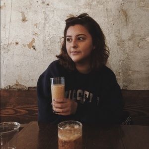 Meet your Posher, Elizabeth